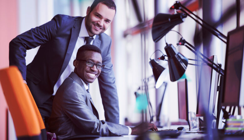 Davantage de quarts de travail pour les étudiants étrangers